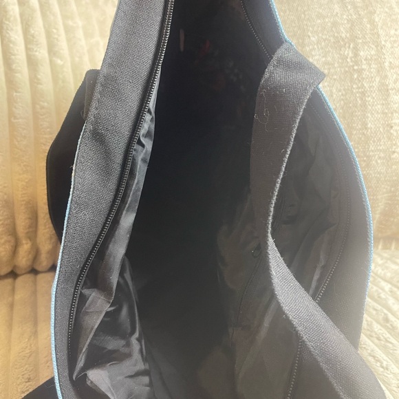 Curaçao Harbor Print Tote Bag — Blue and Brown - Picture 7 of 8